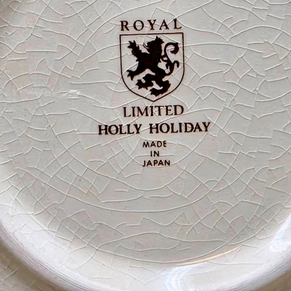 Royal Limited Holly Holiday Pasta Bowl 12